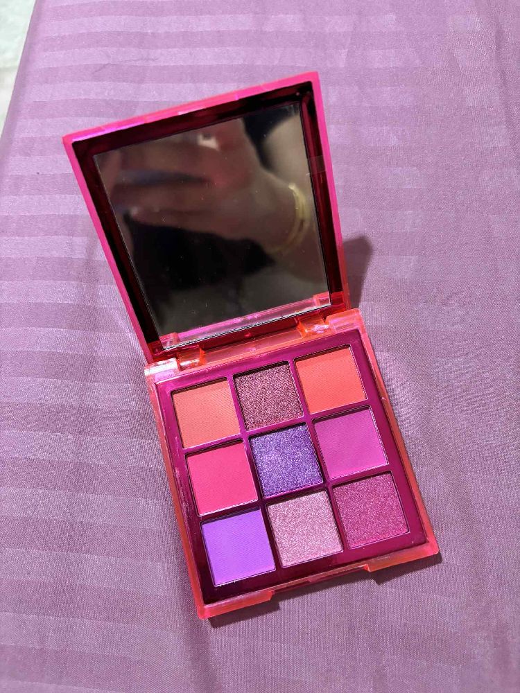 Palette Huda Beauty Neon – Rose (importée de France)