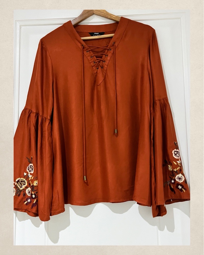 Jolie blouse  manche bordé en viscose 🧡