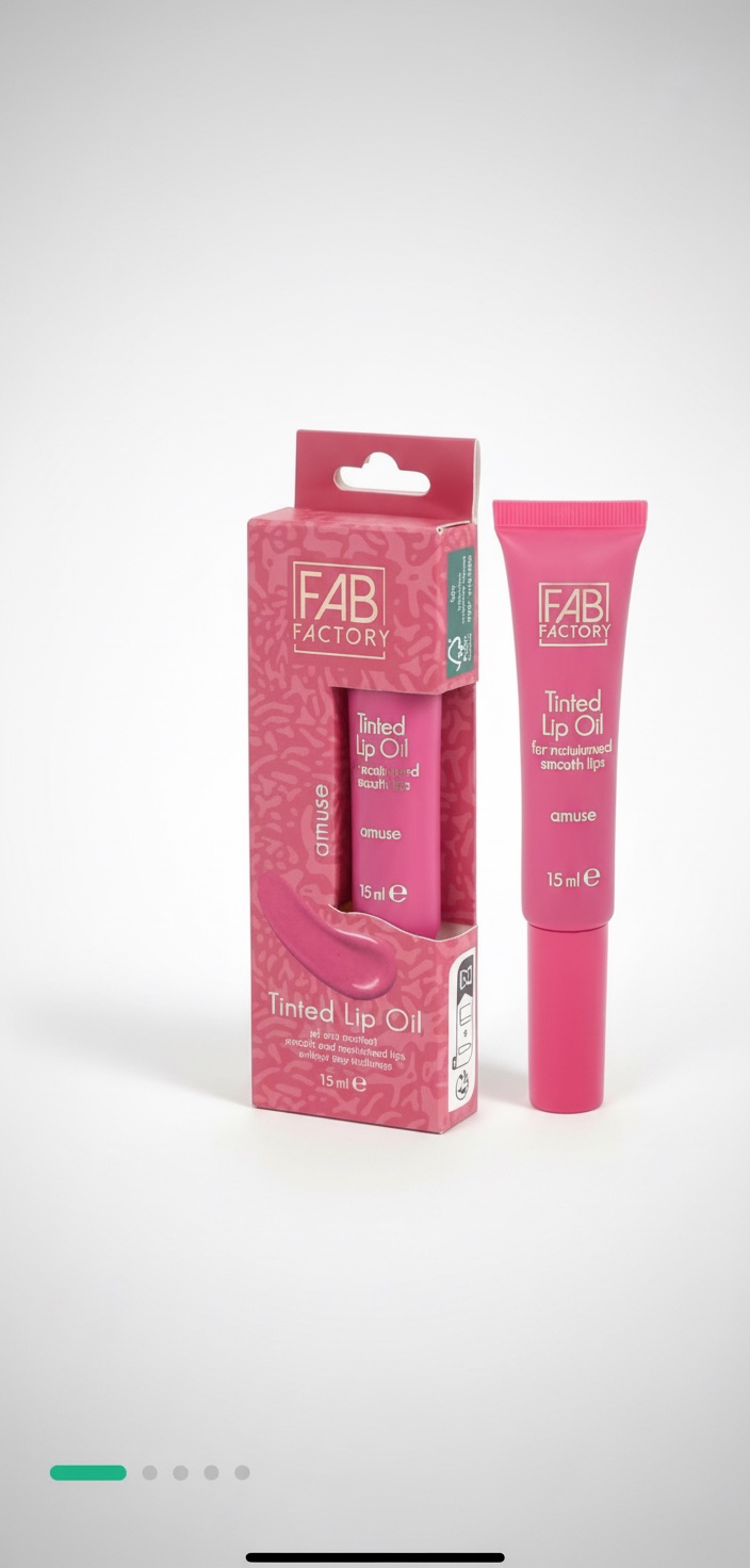 Tinted lip oil 