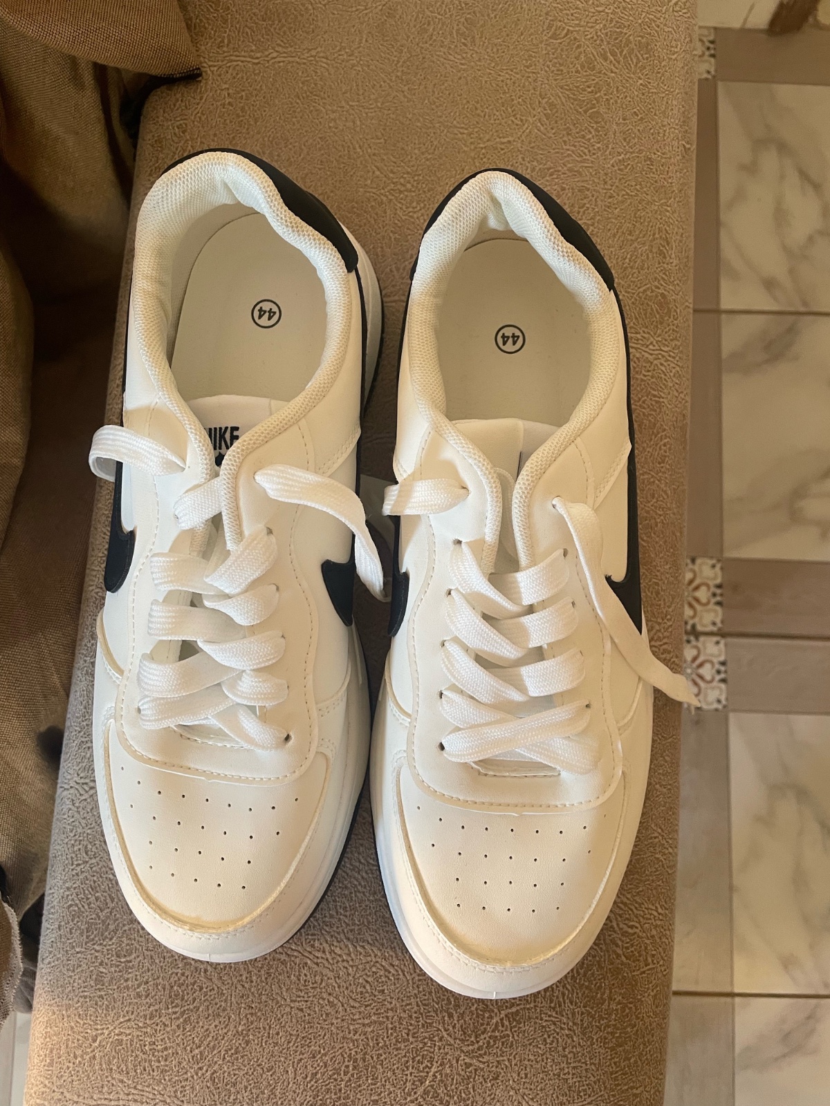 Baskets blanches