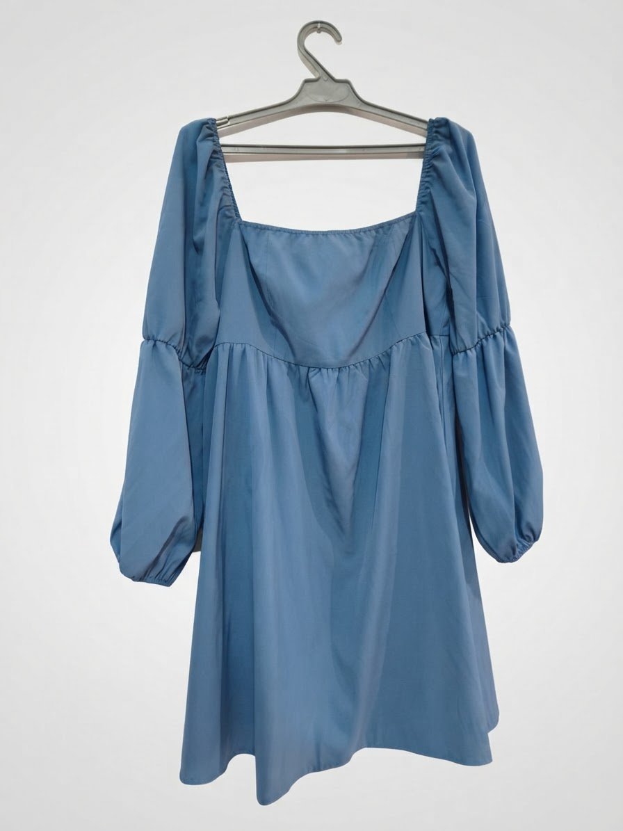 Robe manches bouffantes 