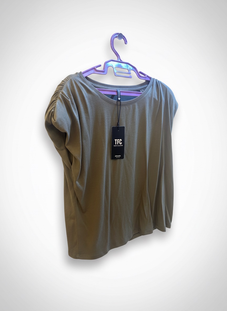 Pull vert militaire