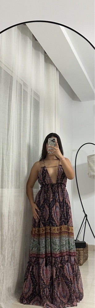 Une robe zara 
