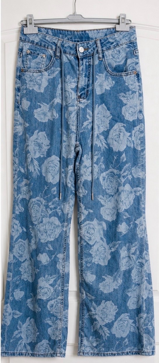 Jean femme taille m en tres bon etat