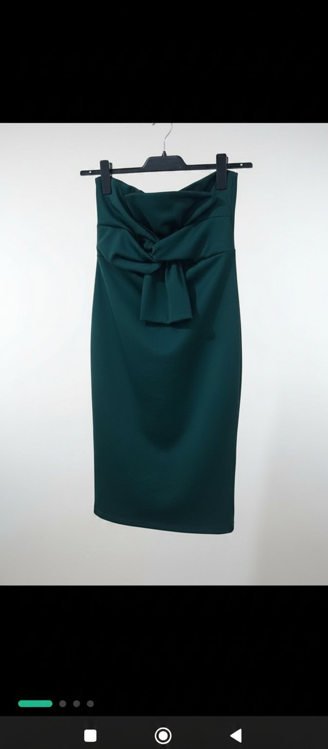 Robe soirée vert empire (foncé) légèrement négociable 