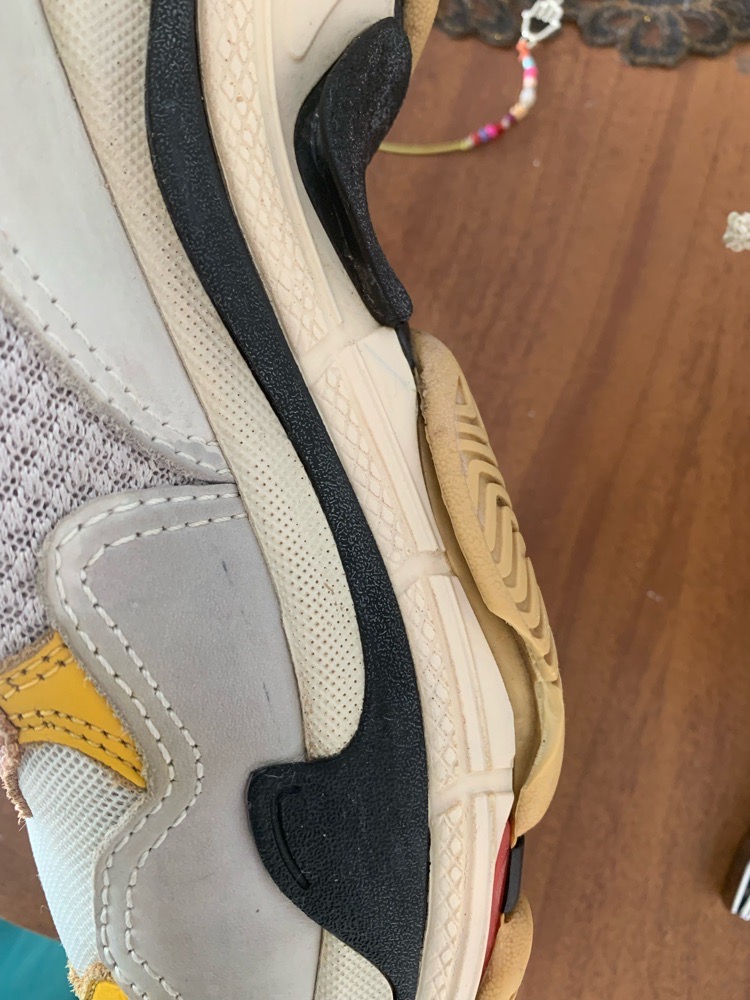 Basket balenciaga à verifier l etat
