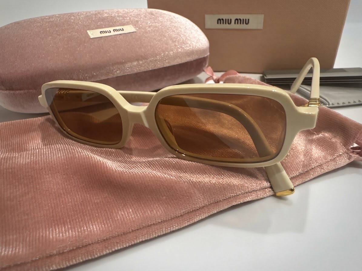 Lunettes miumiu jamais portees 