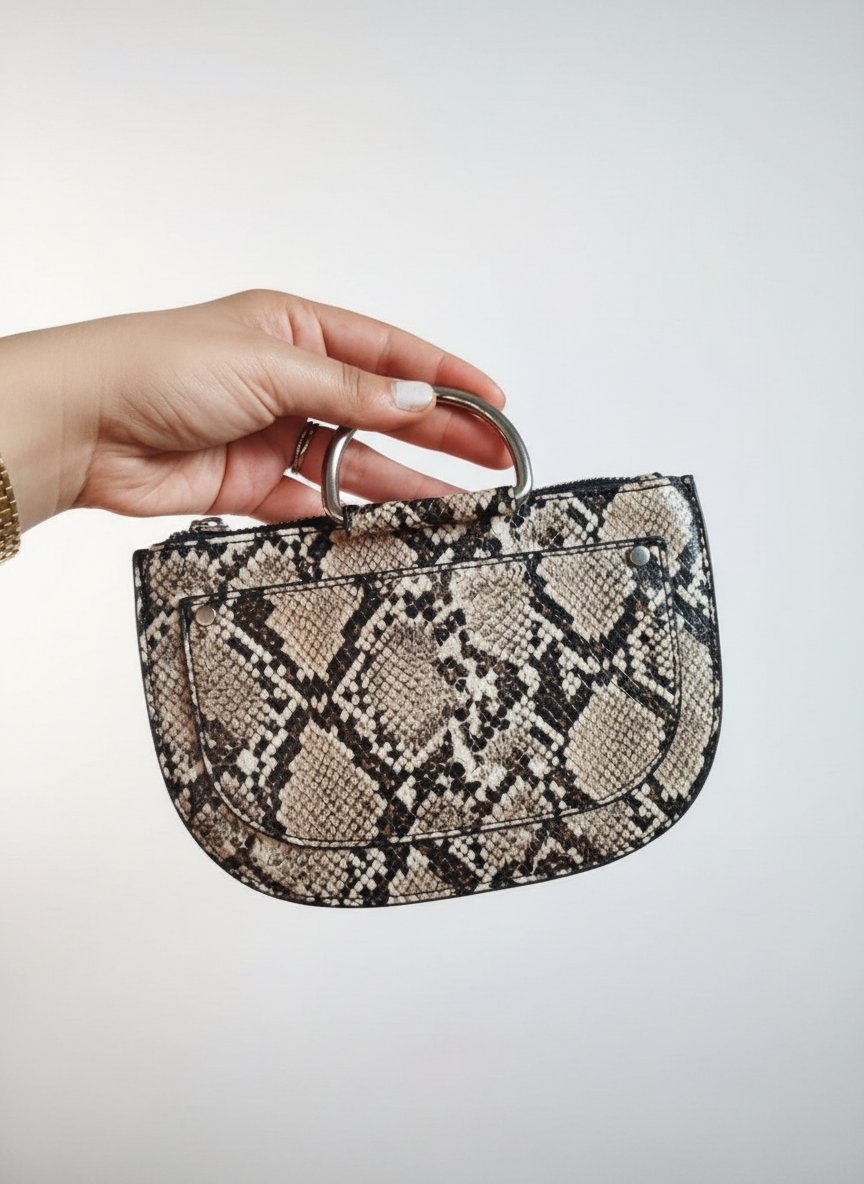 Pochette Zara 🍀🍀 en trés bon état 🍀🍀 à bas prix 