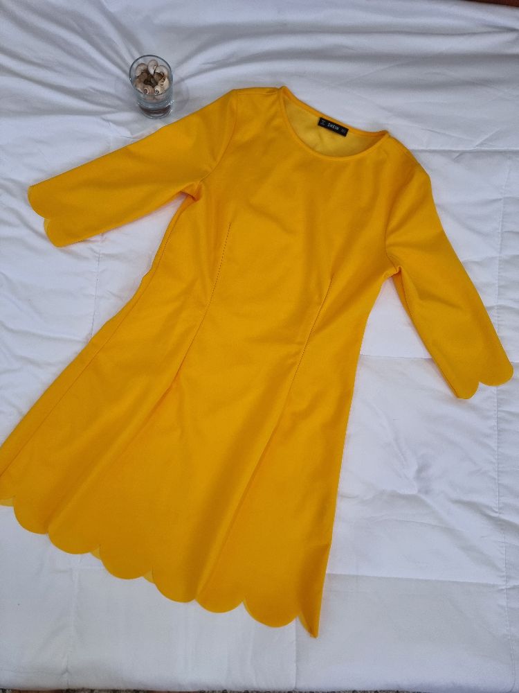 Robe Shein Jaune ✨️✨️taille S✨️✨️ en trés bon état