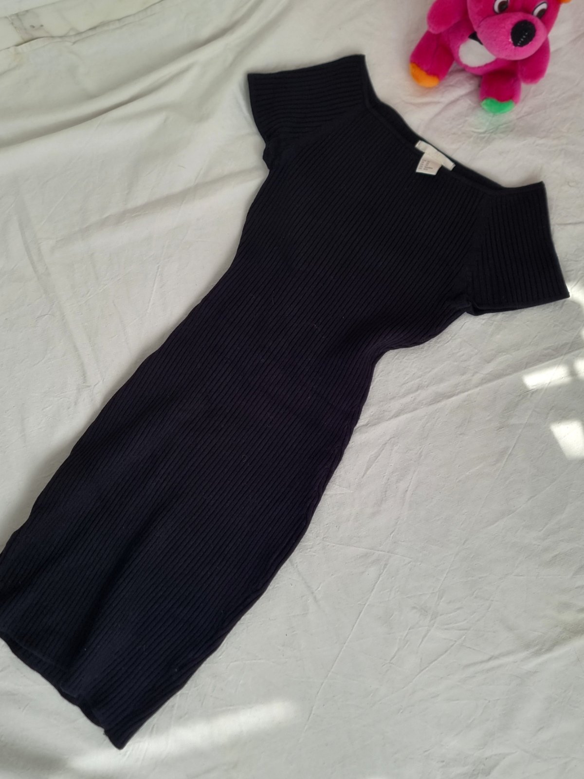 ROBE NOIR 🎀🎀 DE LA MARQUE H&M 🎀🎀 EN TRÉS BON ÉTAT