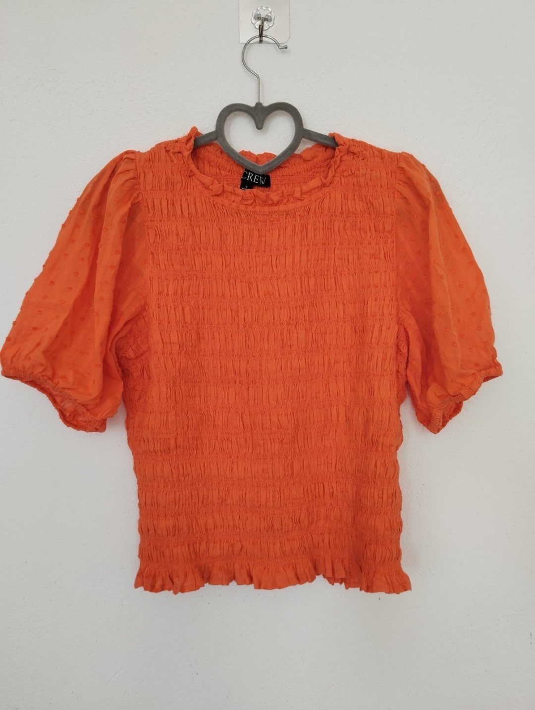 Pull orange 🍊🍊 en trés bon état 🍊🍊