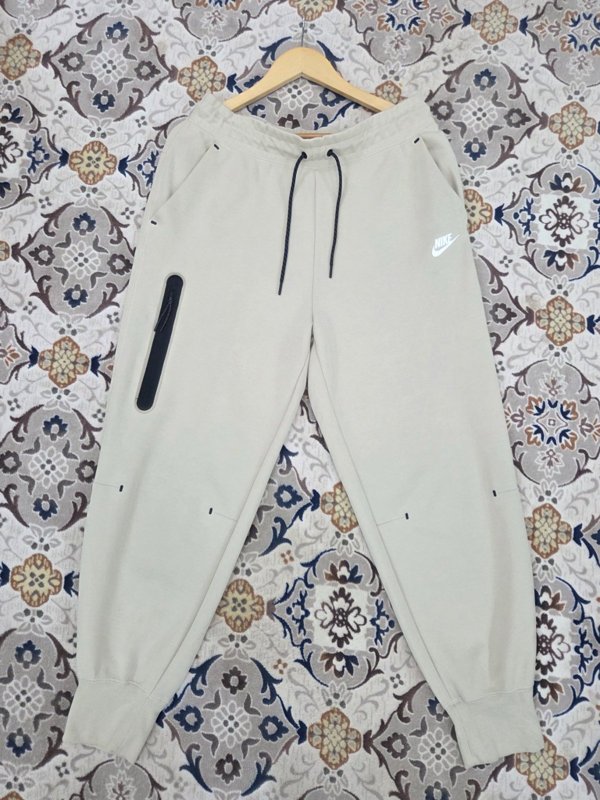 Pantalon Nike Tech 