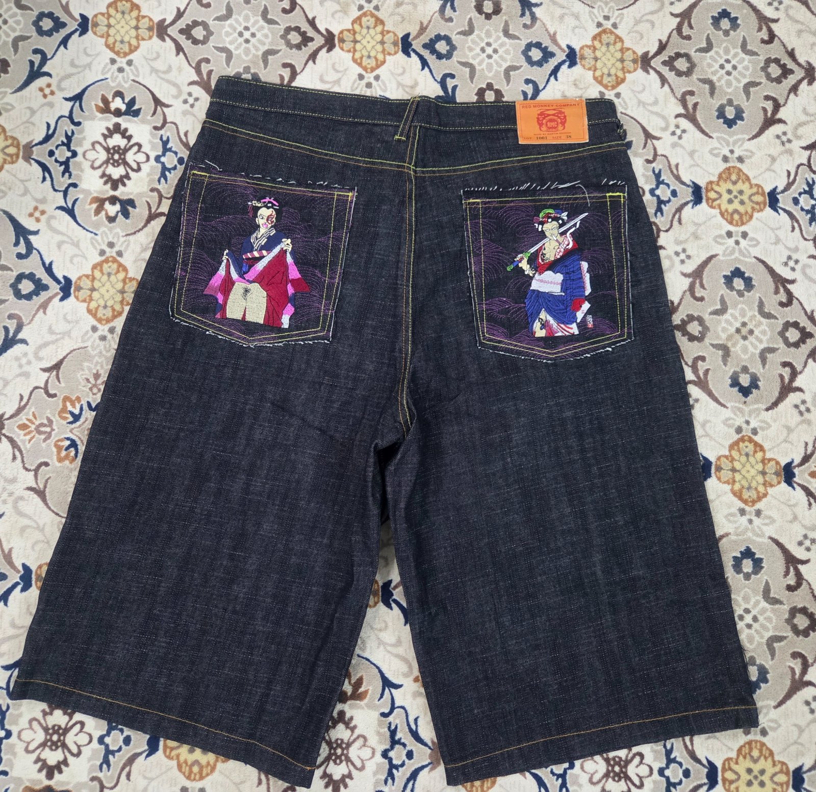 Short Jean Red Monkey Company