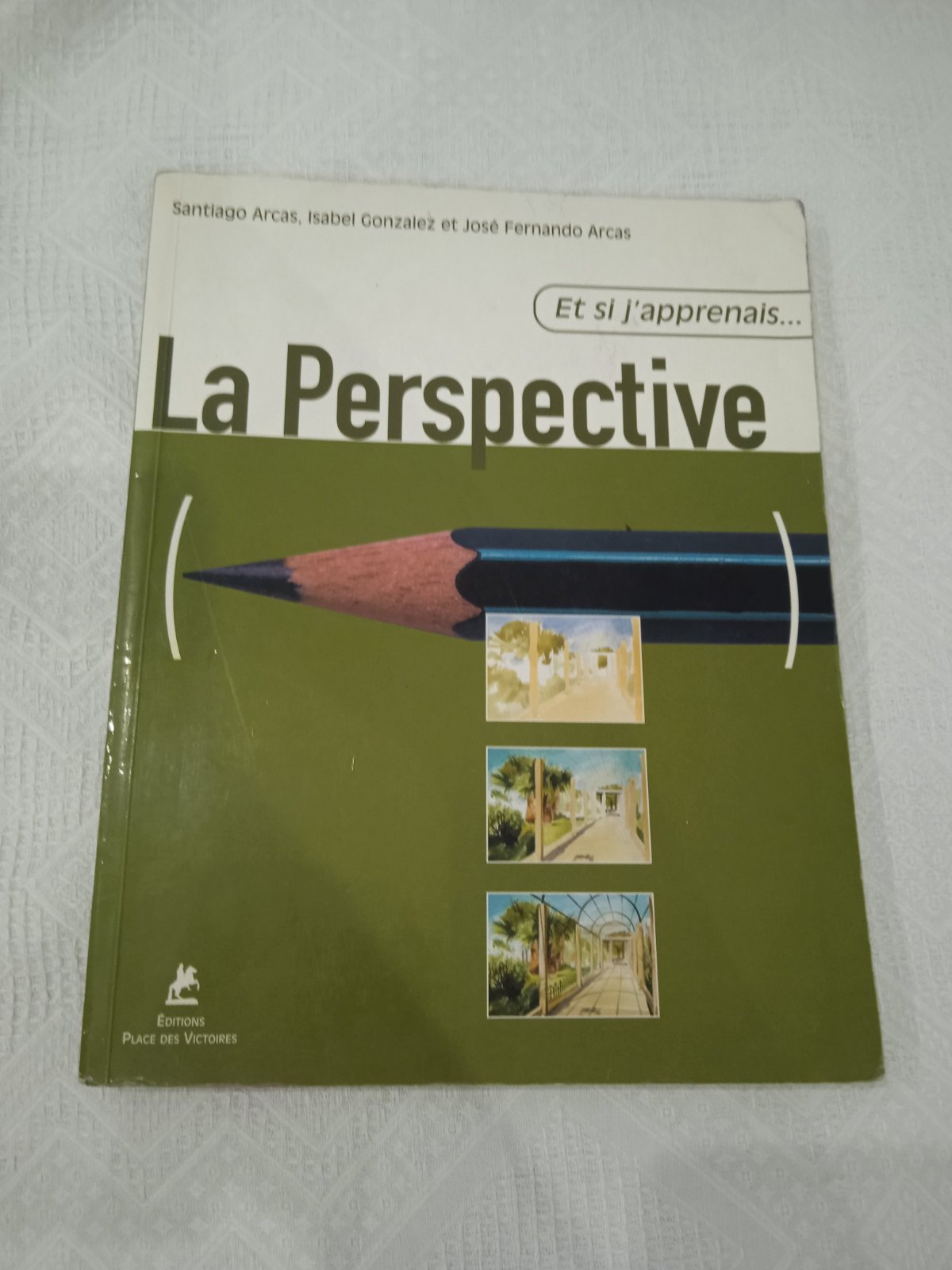 Livre sur le dessin (la perspective)