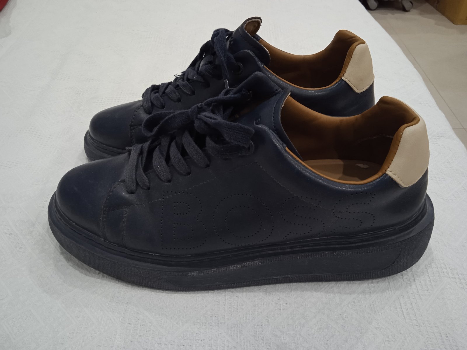 Chaussures bleu marine Boss