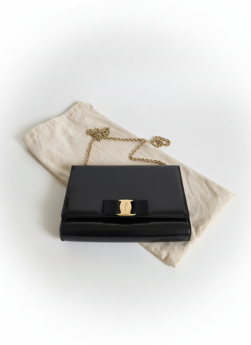Sac Ferragamo cuir vernis noir