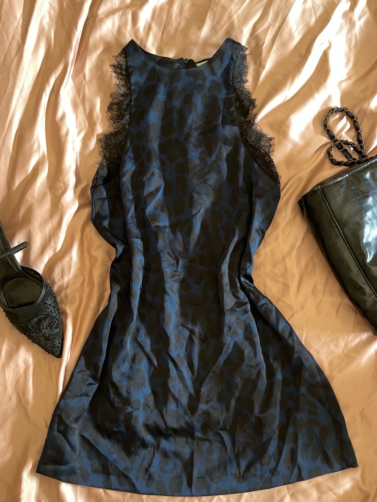 Robe courte satin