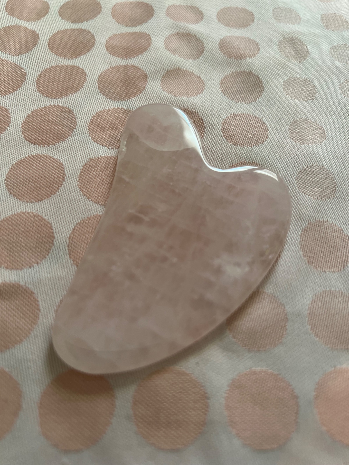 Pierre de Gua Sha en Quartz Rose (Rose Quartz)