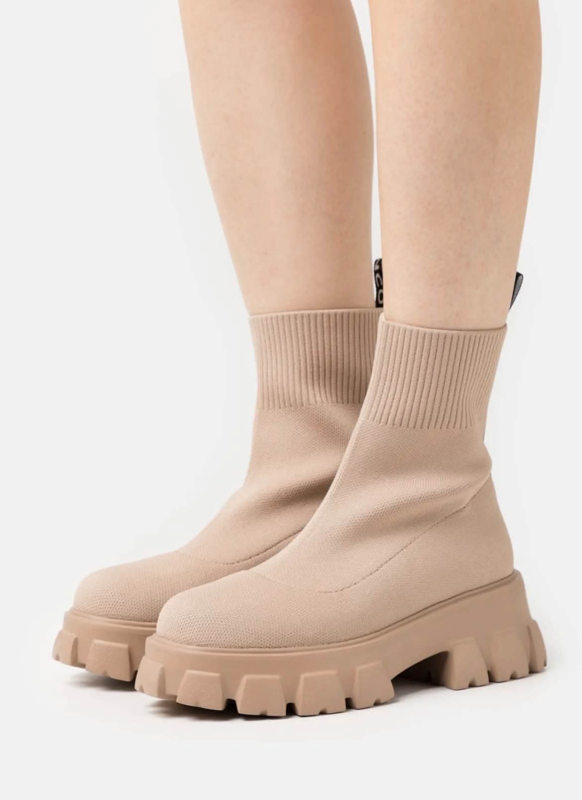 Bottines en beige pointure 36.5/37