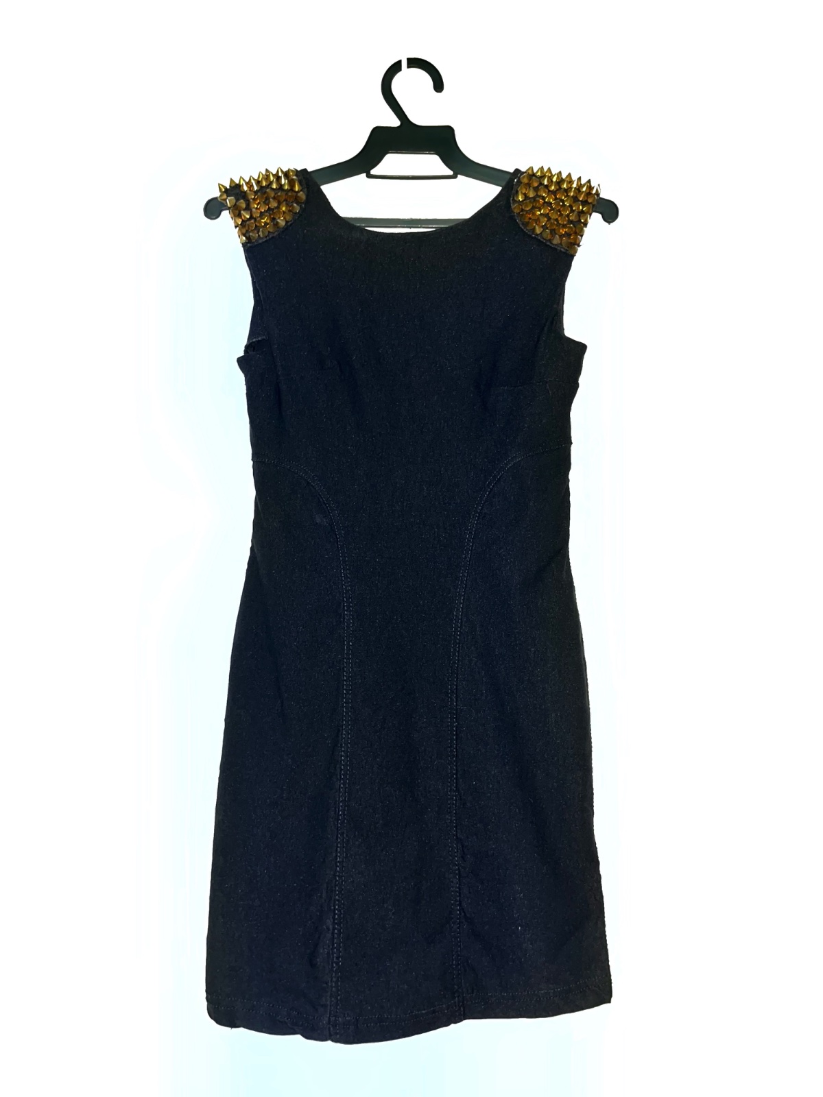 Robe noire courte