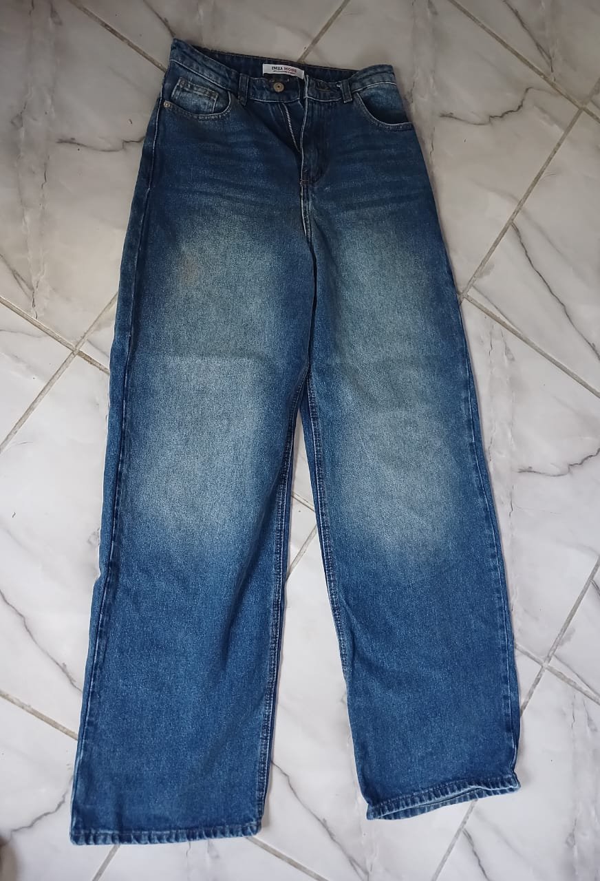 Deux pontalons Boyfriend taille 36