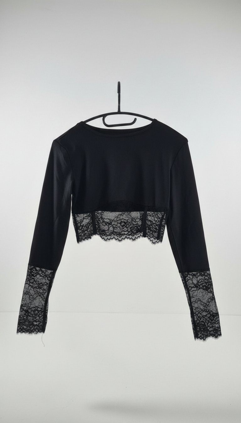 Crop top bout dentelle