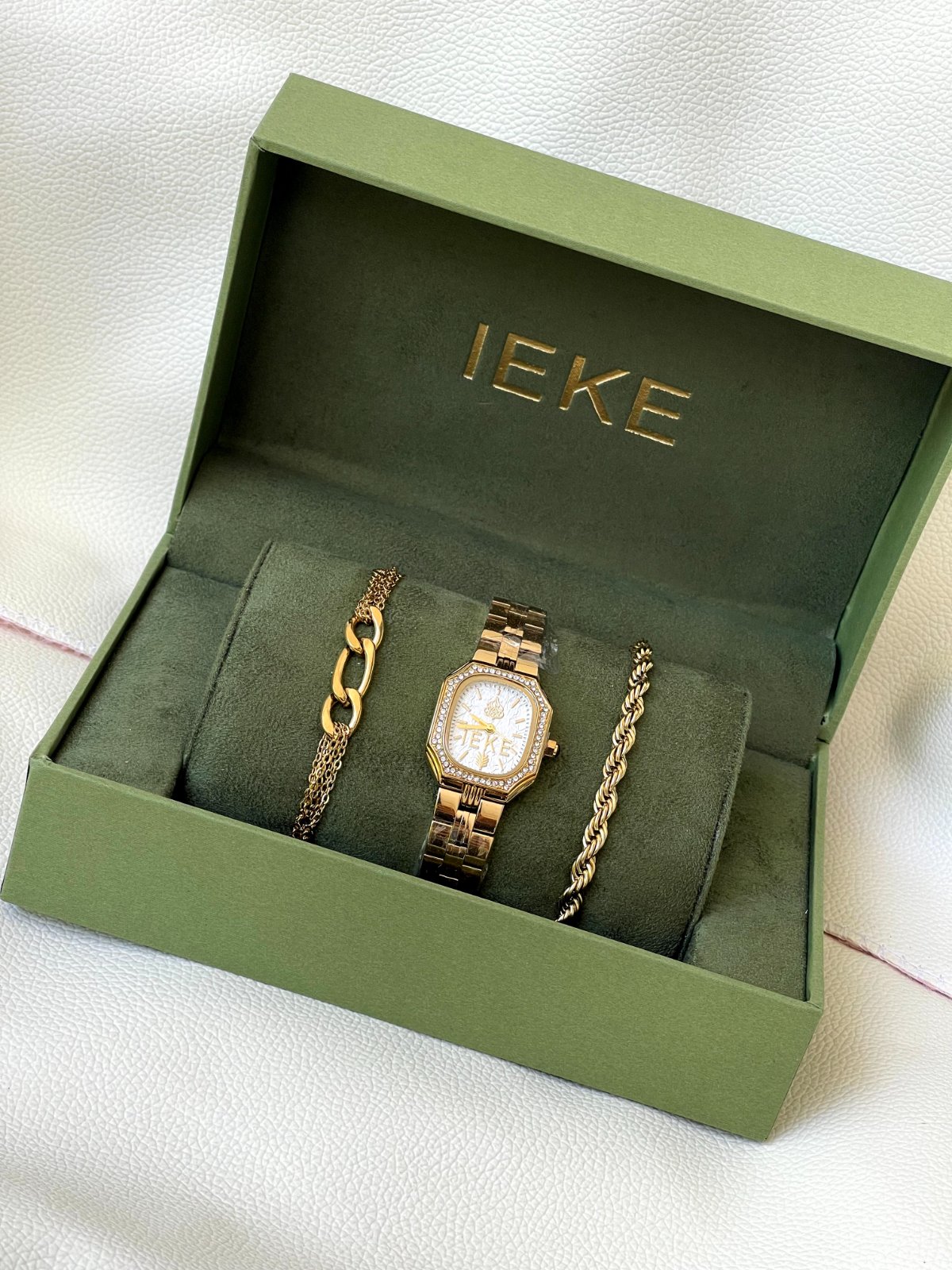 Coffret Montre et Bracelets IEKE – Neuf