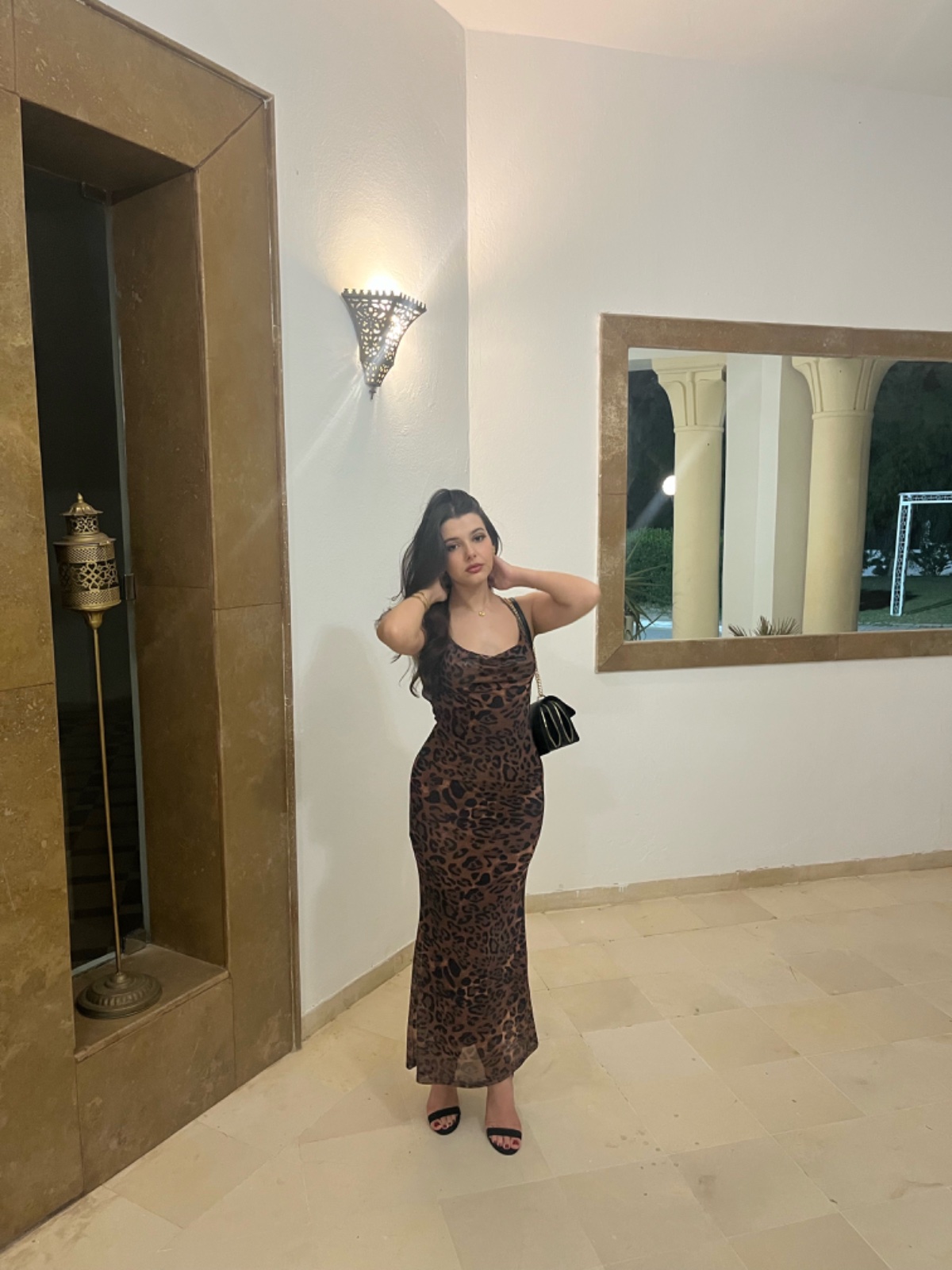 Robe leopard shein dos nu