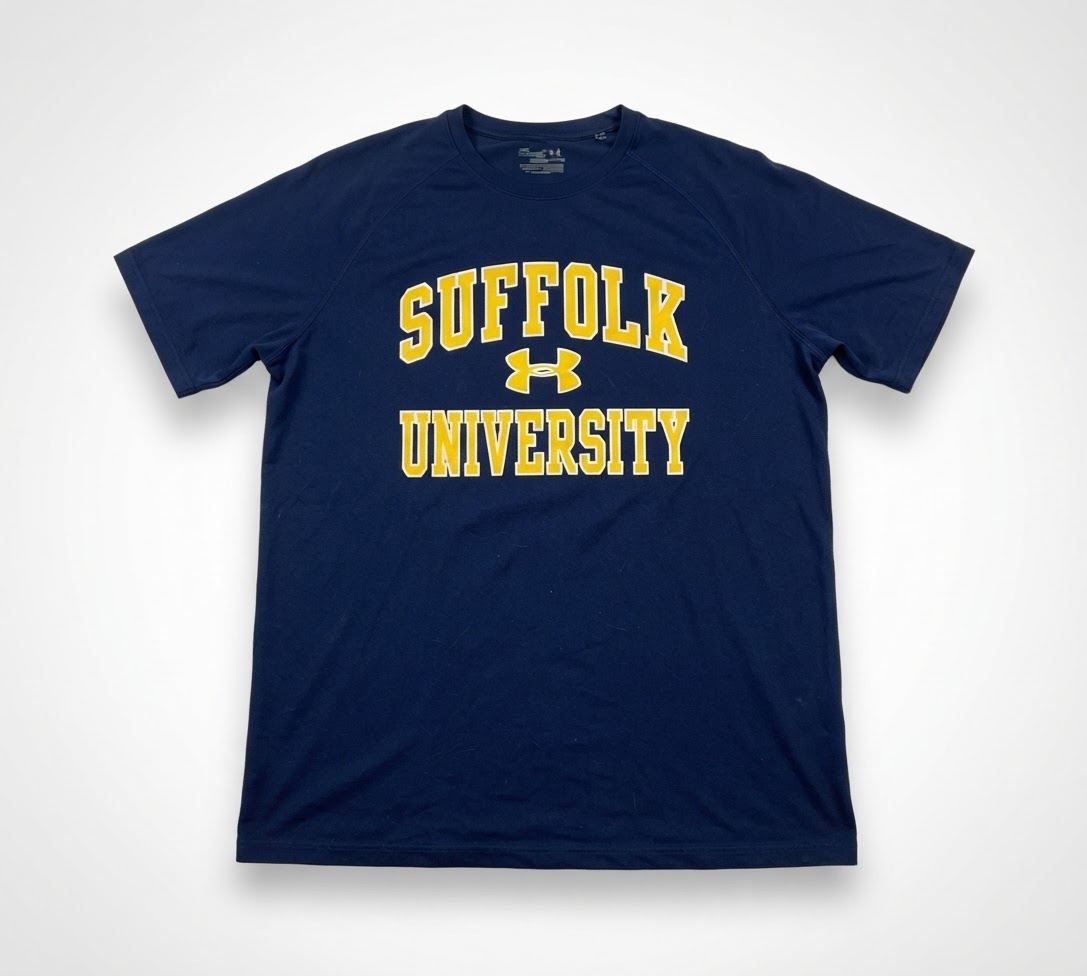 👕 T-shirt Under Armour – Suffolk University