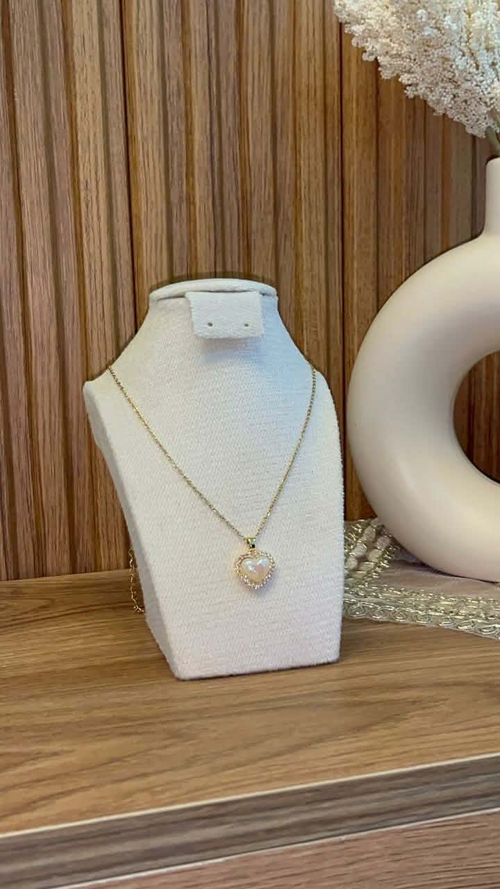 Pearl necklace 