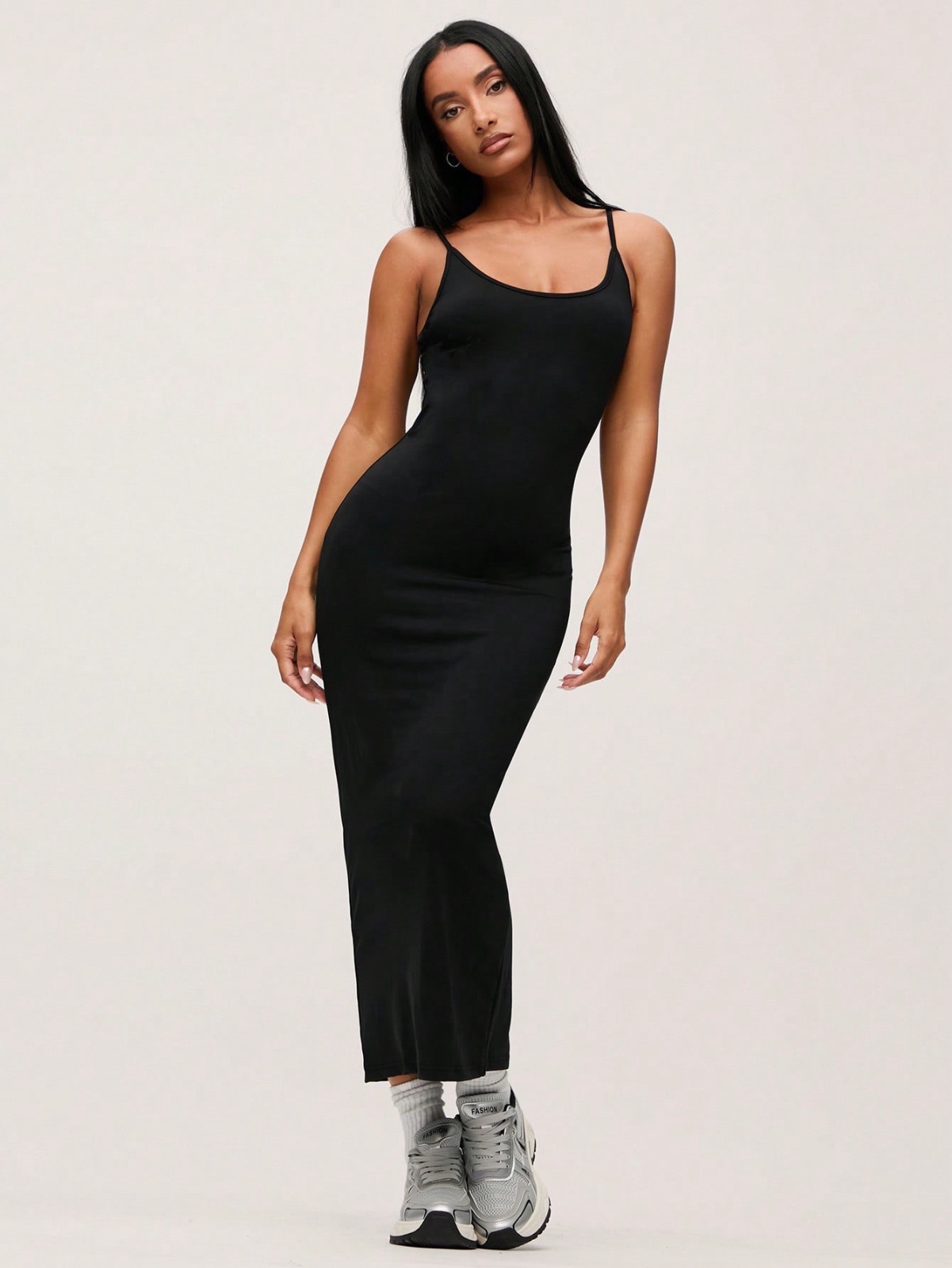  Minimalist Black Maxi Bodycon 