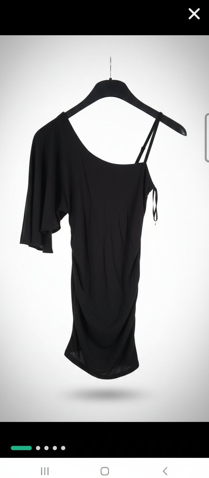 Robe Noire Guess