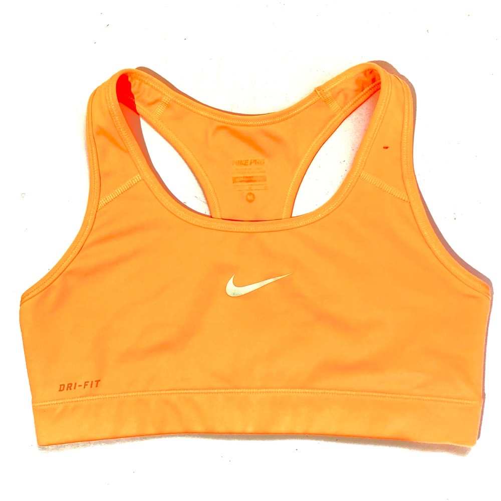 Nike Swoosh Medium Support