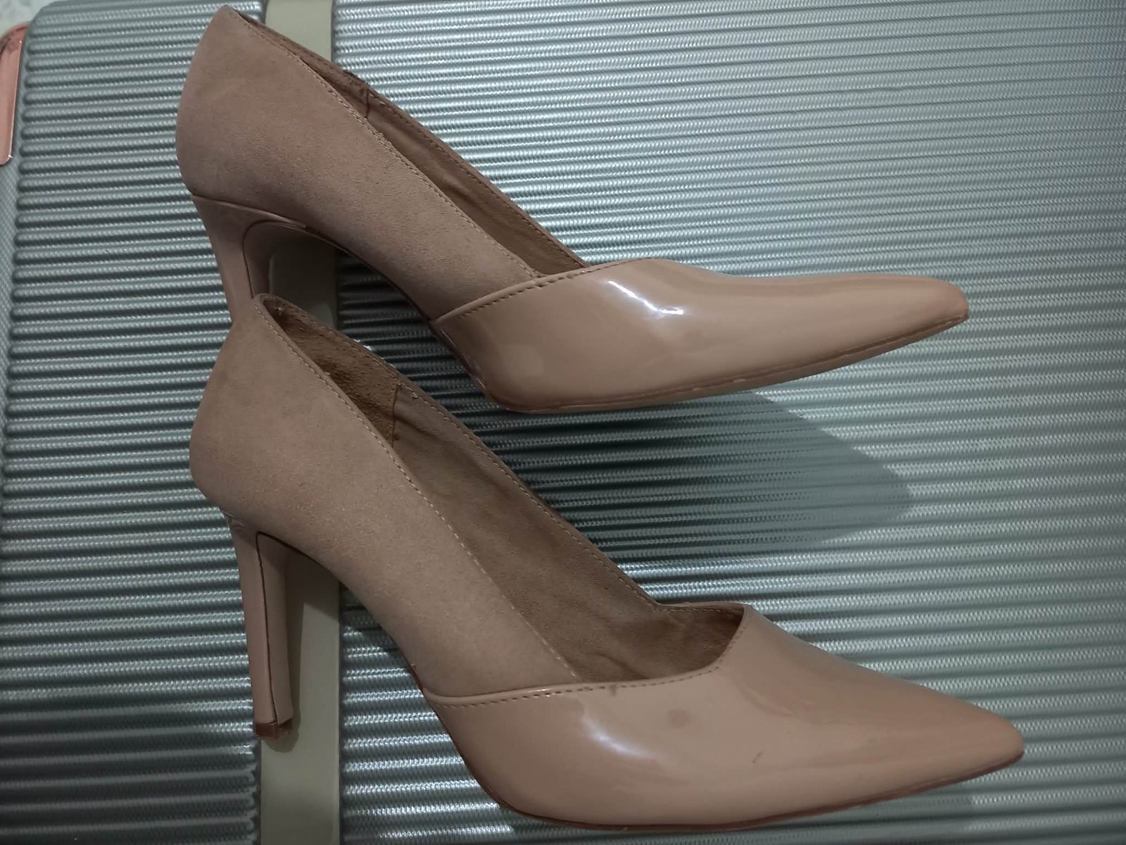 Escarpin stradivarius nude 