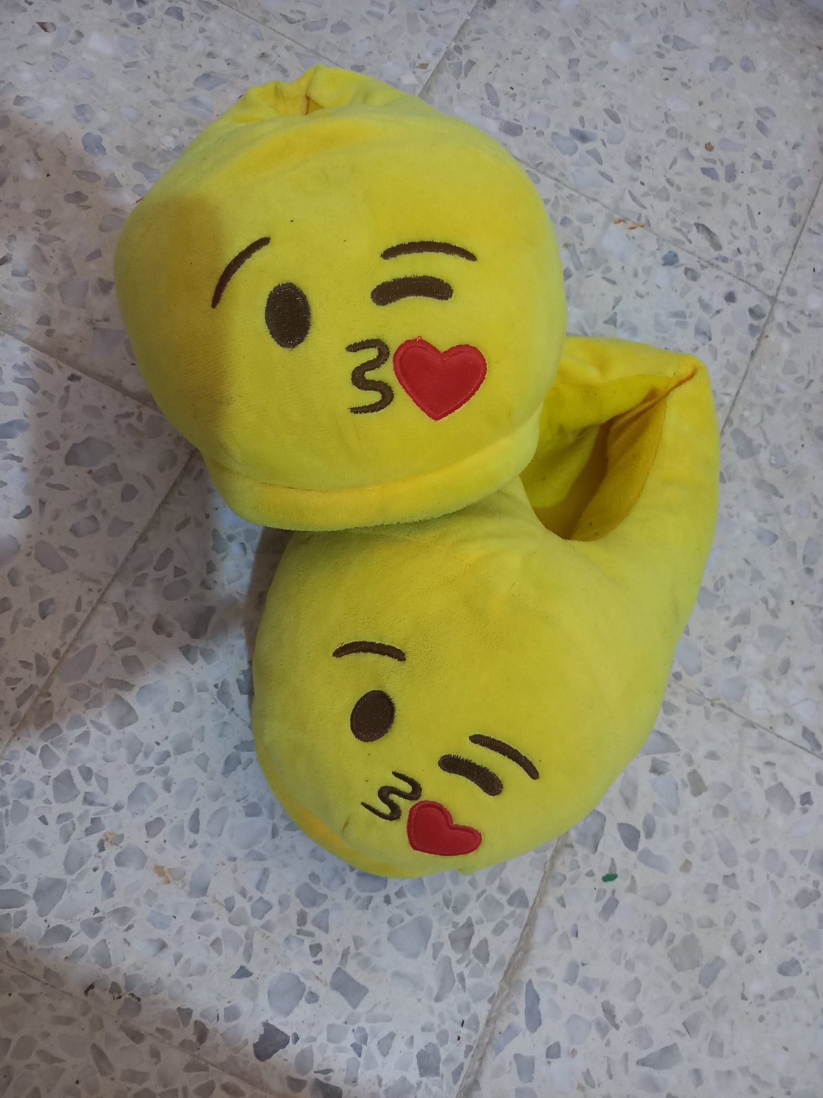 Pantoufle emoji