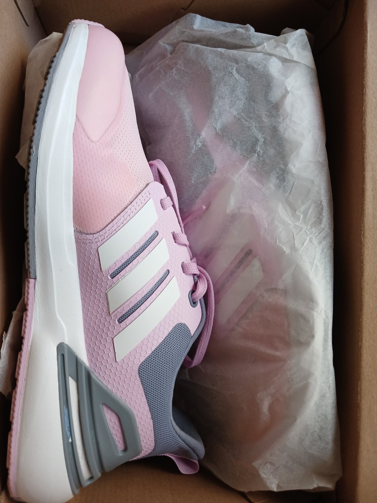 Baskets Adidas roses femme – Neuves jamais portées