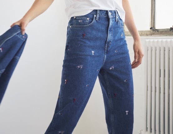 Pantalon djeans tommy motif drapo