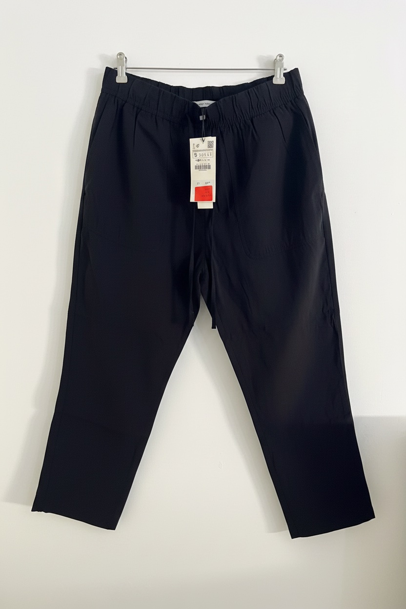 Pantalon zaza noir avec etiquette