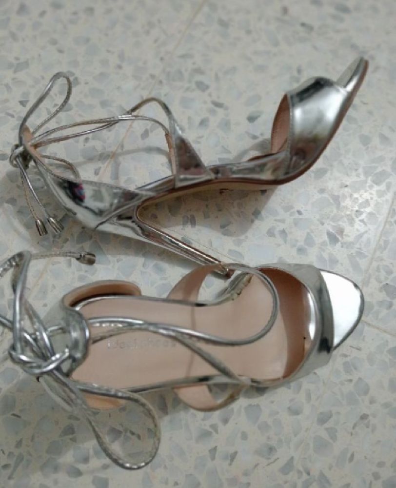 Escarpin Argent IdealShoes 🩶😍