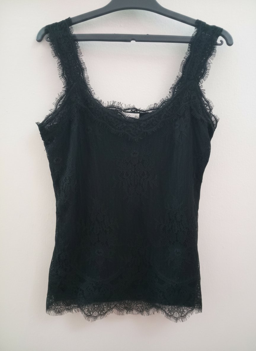 Top noire taille 38