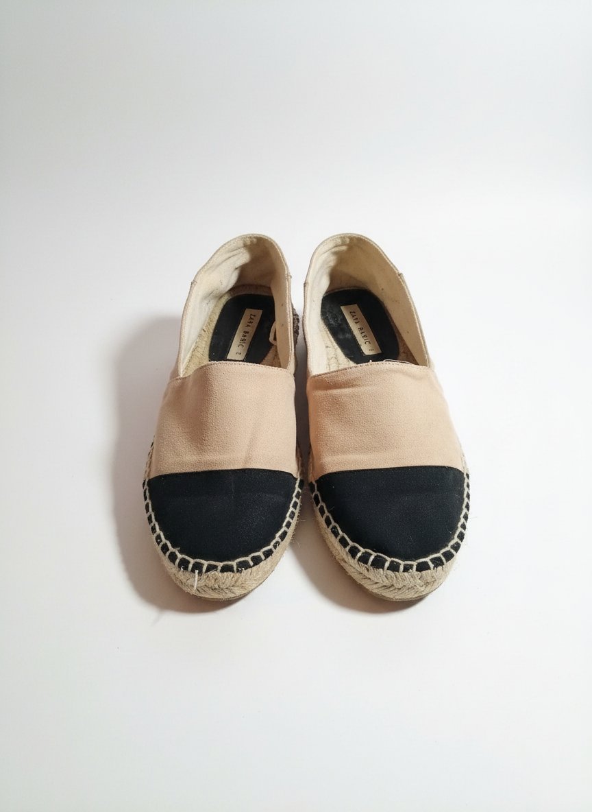 Slip-on femme Zara Basic pointure 38
