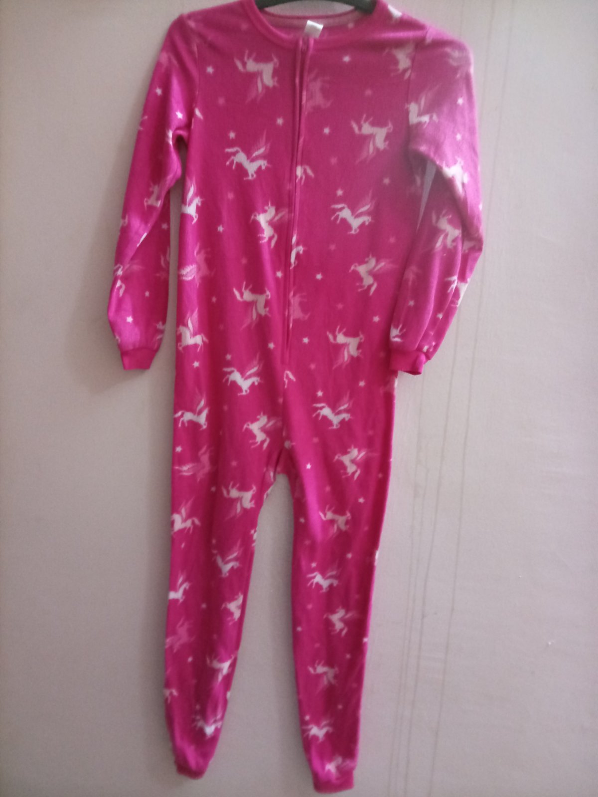 Pyjama grenouillère en polaire  taille 7-8 ans en très bon état presque Neuf ♥️