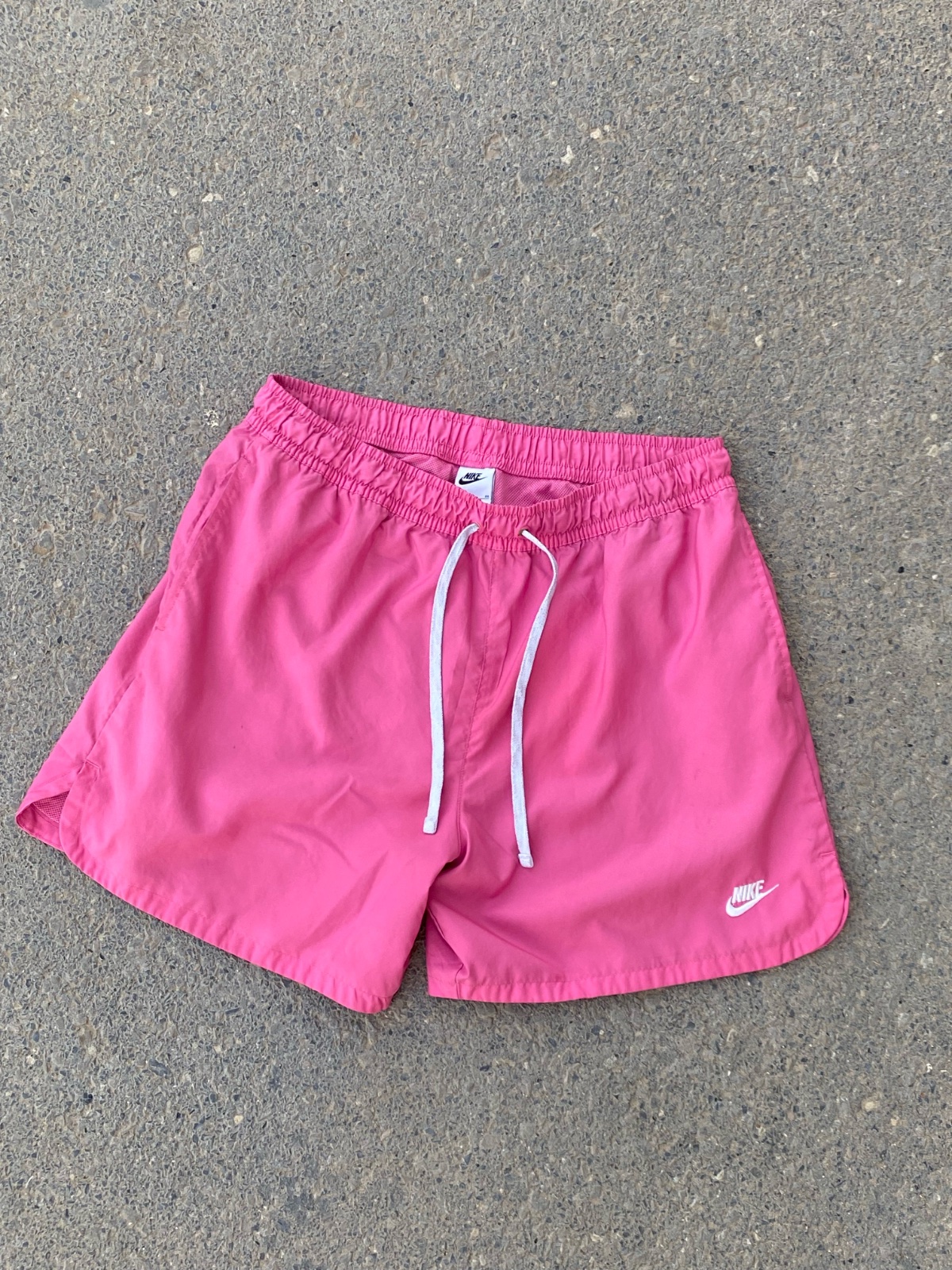 Pink short