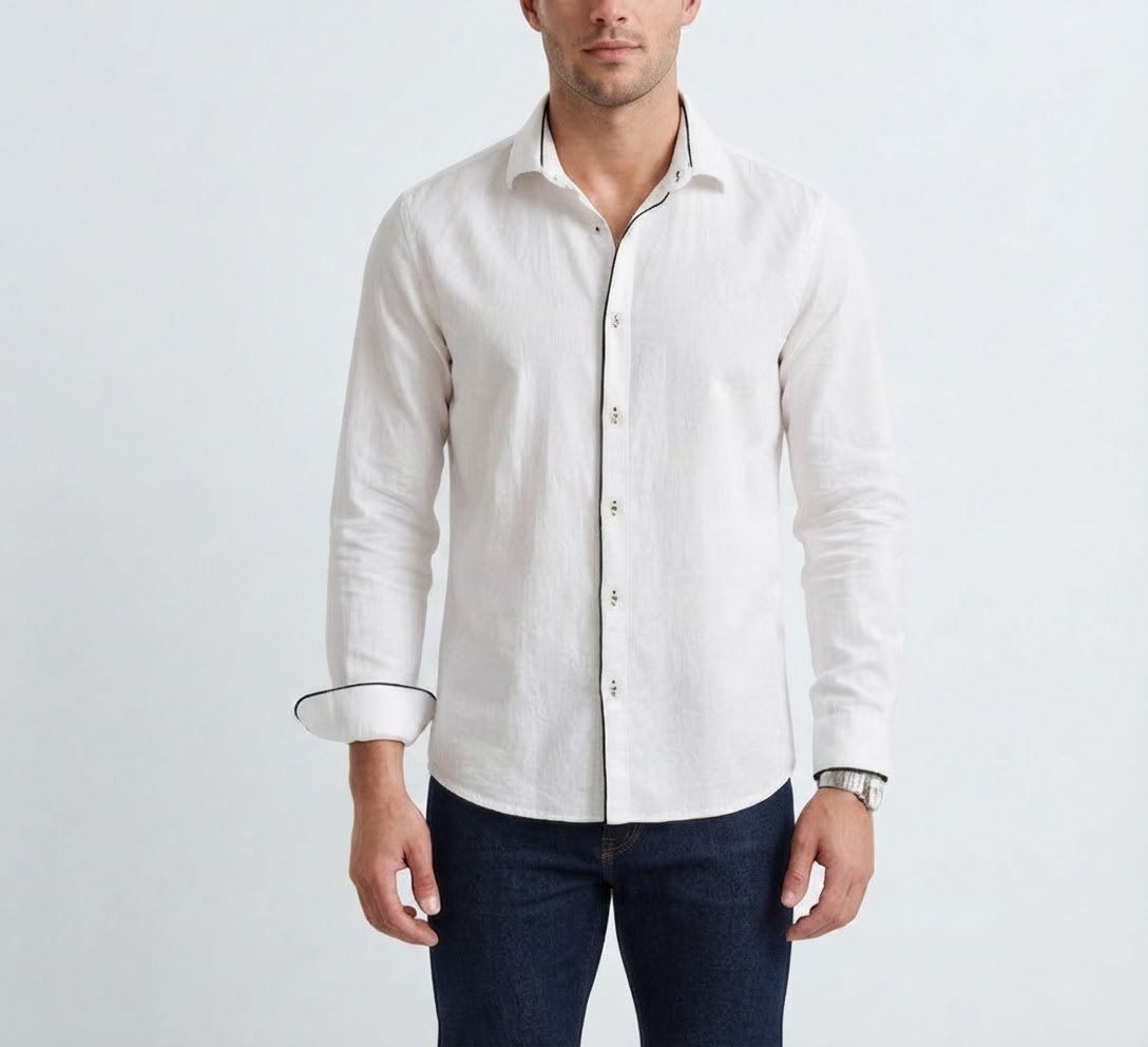 Chemise Homme blanche avec des détails en bleu nuit KIABI 