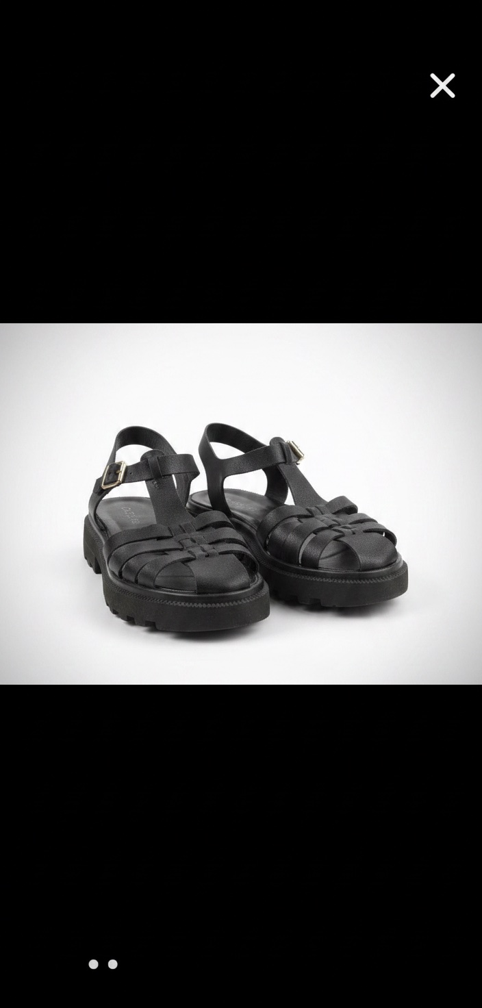Sandalles