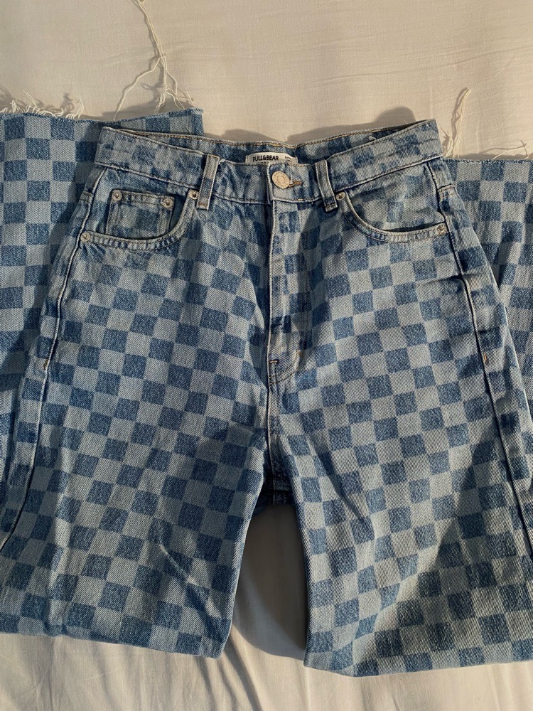 Pantalon jean de la marque pull and bear taille 36