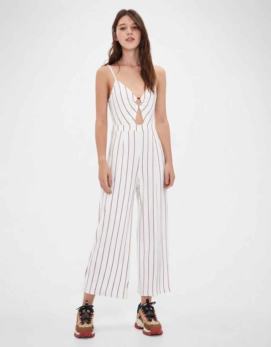Combinaison pantalon fluide de la marque Bershka