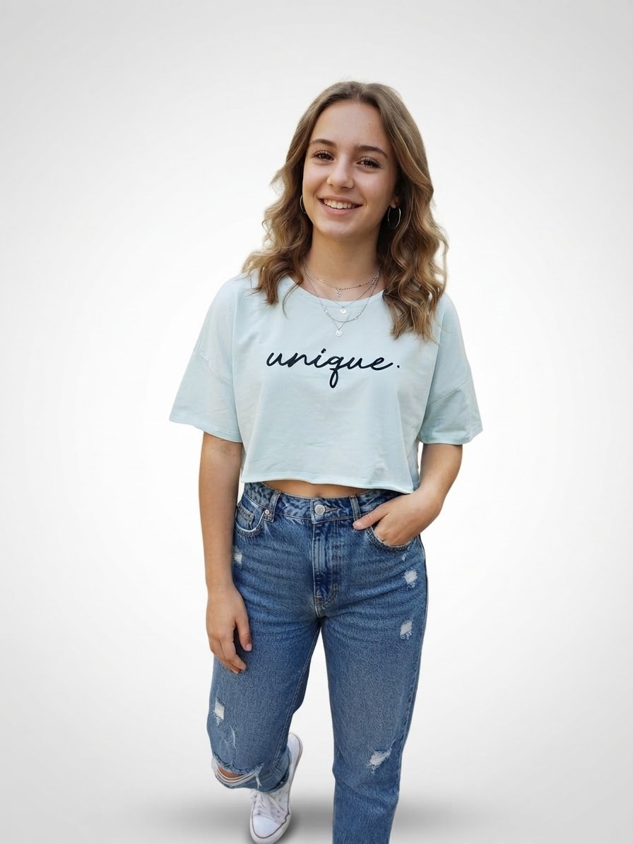 Crop top bleu clair "unique" tendance et confortable