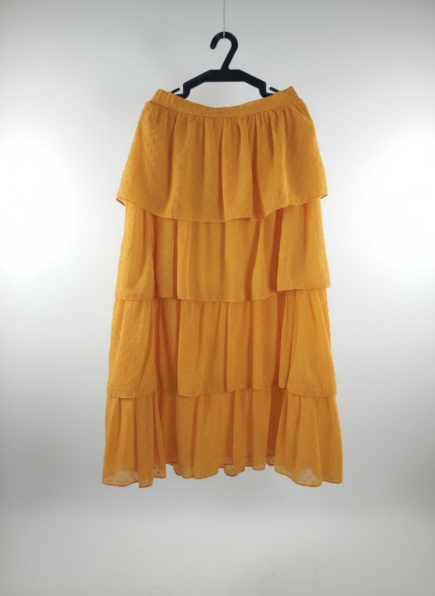 Jupe maxi bohème jaune en plumetis à volants