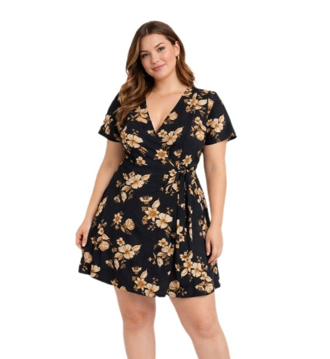 Robe portefeuille fleurie noire et dorée - Terranova ⚜️